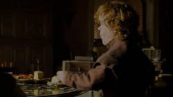 extant_GameOfThrones_4x02-TheLionAndTheRose_0373