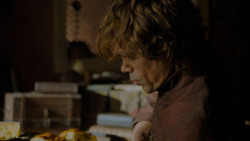 extant_GameOfThrones_4x02-TheLionAndTheRose_0382