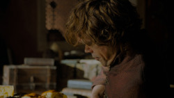 extant_GameOfThrones_4x02-TheLionAndTheRose_0384