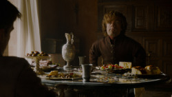 extant_GameOfThrones_4x02-TheLionAndTheRose_0419