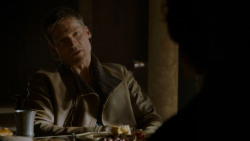 extant_GameOfThrones_4x02-TheLionAndTheRose_0421