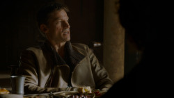 extant_GameOfThrones_4x02-TheLionAndTheRose_0423