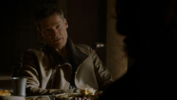 extant_GameOfThrones_4x02-TheLionAndTheRose_0428
