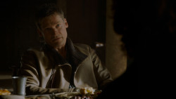 extant_GameOfThrones_4x02-TheLionAndTheRose_0429