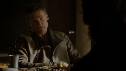 extant_GameOfThrones_4x02-TheLionAndTheRose_0430