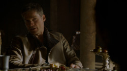 extant_GameOfThrones_4x02-TheLionAndTheRose_0440