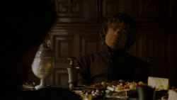 extant_GameOfThrones_4x02-TheLionAndTheRose_0460