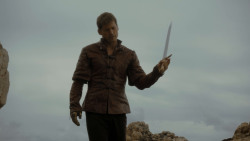 extant_GameOfThrones_4x02-TheLionAndTheRose_0531