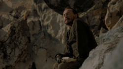 extant_GameOfThrones_4x02-TheLionAndTheRose_0535