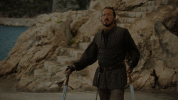 extant_GameOfThrones_4x02-TheLionAndTheRose_0551