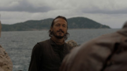 extant_GameOfThrones_4x02-TheLionAndTheRose_0575