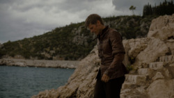 extant_GameOfThrones_4x02-TheLionAndTheRose_0578