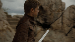 extant_GameOfThrones_4x02-TheLionAndTheRose_0589