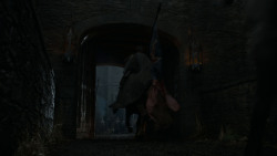 extant_GameOfThrones_4x02-TheLionAndTheRose_0657