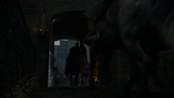 extant_GameOfThrones_4x02-TheLionAndTheRose_0658