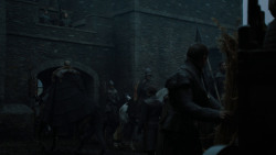 extant_GameOfThrones_4x02-TheLionAndTheRose_0668
