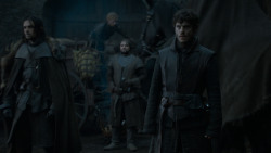 extant_GameOfThrones_4x02-TheLionAndTheRose_0677