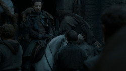 extant_GameOfThrones_4x02-TheLionAndTheRose_0680