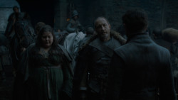 extant_GameOfThrones_4x02-TheLionAndTheRose_0704