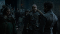 extant_GameOfThrones_4x02-TheLionAndTheRose_0729