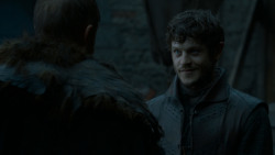 extant_GameOfThrones_4x02-TheLionAndTheRose_0737