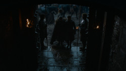 extant_GameOfThrones_4x02-TheLionAndTheRose_0765
