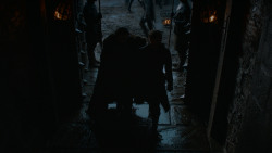 extant_GameOfThrones_4x02-TheLionAndTheRose_0769