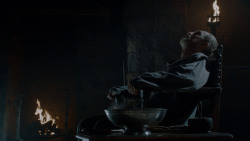 extant_GameOfThrones_4x02-TheLionAndTheRose_0776
