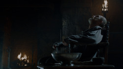 extant_GameOfThrones_4x02-TheLionAndTheRose_0777