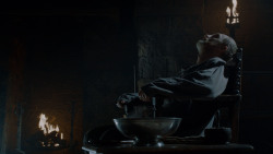 extant_GameOfThrones_4x02-TheLionAndTheRose_0779
