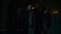 extant_GameOfThrones_4x02-TheLionAndTheRose_0791