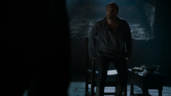 extant_GameOfThrones_4x02-TheLionAndTheRose_0797