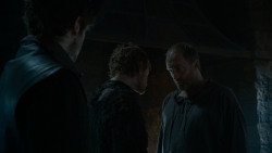 extant_GameOfThrones_4x02-TheLionAndTheRose_0812