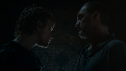 extant_GameOfThrones_4x02-TheLionAndTheRose_0819
