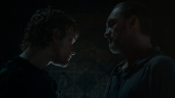 extant_GameOfThrones_4x02-TheLionAndTheRose_0820