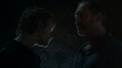 extant_GameOfThrones_4x02-TheLionAndTheRose_0822