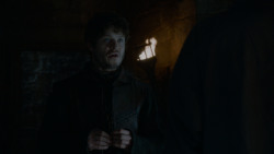 extant_GameOfThrones_4x02-TheLionAndTheRose_0829