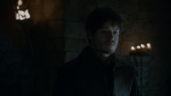 extant_GameOfThrones_4x02-TheLionAndTheRose_0861