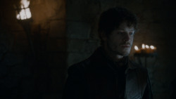 extant_GameOfThrones_4x02-TheLionAndTheRose_0862