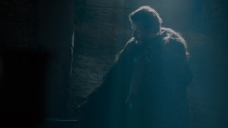 extant_GameOfThrones_4x02-TheLionAndTheRose_0865