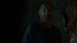 extant_GameOfThrones_4x02-TheLionAndTheRose_0891