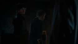 extant_GameOfThrones_4x02-TheLionAndTheRose_0900