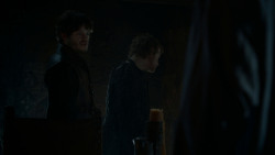 extant_GameOfThrones_4x02-TheLionAndTheRose_0902
