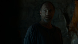 extant_GameOfThrones_4x02-TheLionAndTheRose_0907