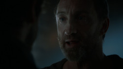 extant_GameOfThrones_4x02-TheLionAndTheRose_0929