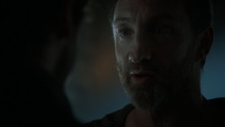 extant_GameOfThrones_4x02-TheLionAndTheRose_0932