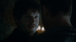 extant_GameOfThrones_4x02-TheLionAndTheRose_0947