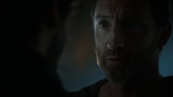 extant_GameOfThrones_4x02-TheLionAndTheRose_0964