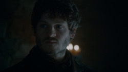 extant_GameOfThrones_4x02-TheLionAndTheRose_0972
