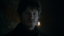 extant_GameOfThrones_4x02-TheLionAndTheRose_0973